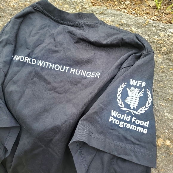 Balenciaga X WFP “World Food Programme” 2 in 1 Double Sleeve Longsleeve Tshirt M - Picture 7 of 7